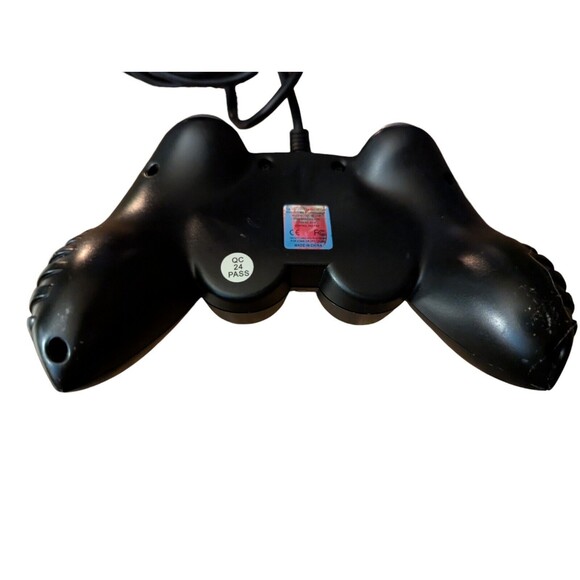 Madcatz Wired Controller 8216 Compatible With PlayStation 1 PS1 PS2 Video System - Picture 6 of 7